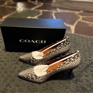 Coach leather womens heel-size 7***brand new in box***